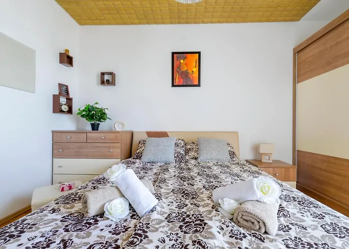 Apartment Adventure 75m2 Close To The Center