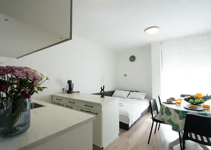 Apartment Adventure 75m2 Close To The Center *